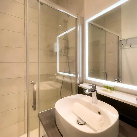 Buffa - Ac, Wifi, 4 Pers, Central * Nicea
